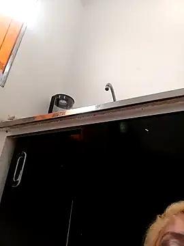 Snapshot of flavinhasensual chatting on March 2, 2:13 pm flavinhasensual online show from March 2, 2:13 pm