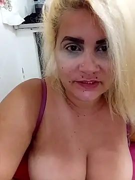 Snapshot of flavinhasensual chatting on March 17, 8:45 pm flavinhasensual online show from March 17, 8:45 pm