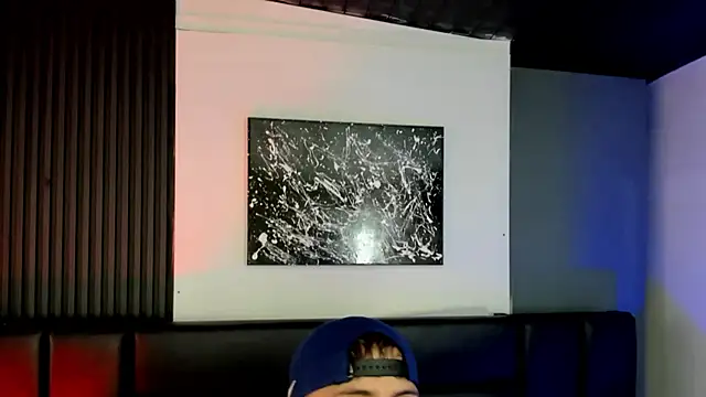 Snapshot of Maximo_Wolff chatting on October 1, 8:04 pm Maximo Wolff online show from October 1, 8:04 pm