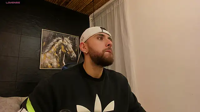 Snapshot of Maximo_Wolff chatting on October 15, 7:58 pm Maximo Wolff online show from October 15, 7:58 pm