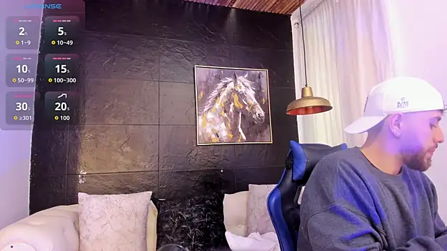 Snapshot of Maximo_Wolff chatting on October 17, 8:11 pm Maximo Wolff online show from October 17, 8:11 pm