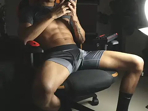 Snapshot of Vbenz28 chatting on March 12, 3:34 am Vbenz28 online show from March 12, 3:34 am