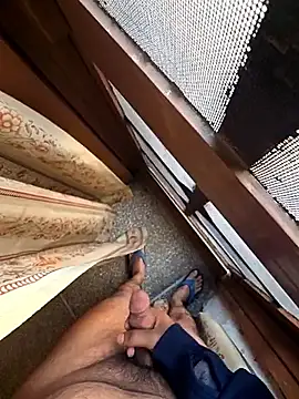 desir3dlund online show from December 14, 9:58 am