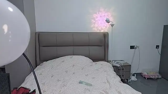 kexin a online show from October 24, 10:55 am