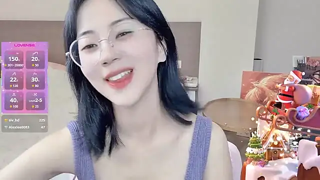 nini a online show from March 31, 9:53 am