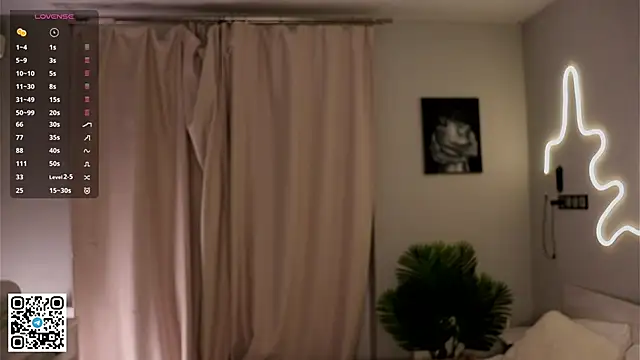 BeatrixCharton online show from October 26, 7:09 pm