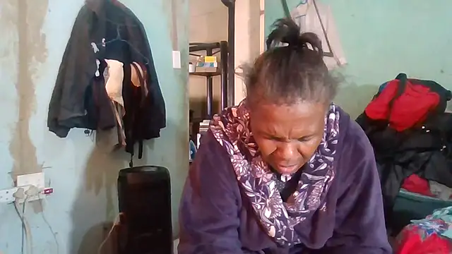 Snapshot of Nicky52 chatting on November 9, 4:44 am Nicky52 online show from November 9, 4:44 am