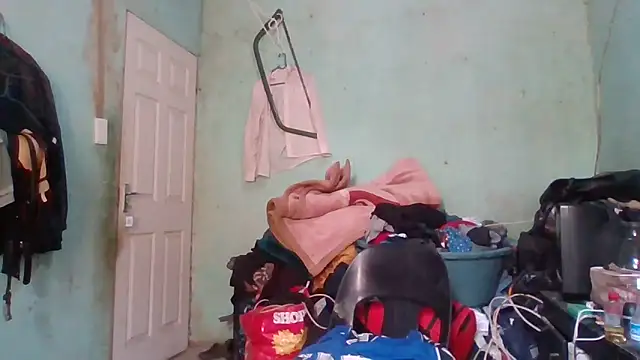 Snapshot of Nicky52 chatting on December 4, 8:12 am Nicky52 online show from December 4, 8:12 am