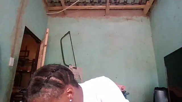 Snapshot of Nicky52 chatting on December 19, 9:16 am Nicky52 online show from December 19, 9:16 am