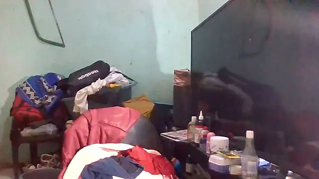 Snapshot of Nicky52 chatting on January 13, 5:40 pm Nicky52 online show from January 13, 5:40 pm