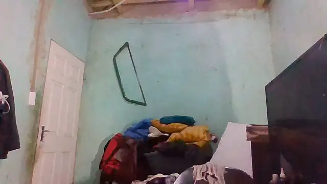 Snapshot of Nicky52 chatting on January 15, 6:00 pm Nicky52 online show from January 15, 6:00 pm