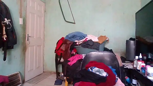 Snapshot of Nicky52 chatting on January 16, 10:41 am Nicky52 online show from January 16, 10:41 am