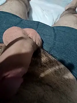 Snapshot of Hamzadz123 chatting on November 4, 6:40 pm Hamzadz123 online show from November 4, 6:40 pm