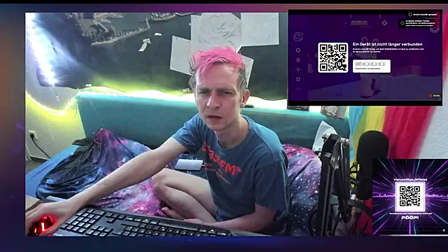 Snapshot of DaveLindau chatting on February 4, 6:25 pm DaveLindau online show from February 4, 6:25 pm