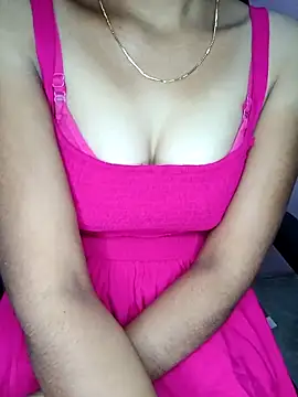 Snapshot of Nidhi_lovely chatting on December 17, 2:39 am Nidhi lovely online show from December 17, 2:39 am
