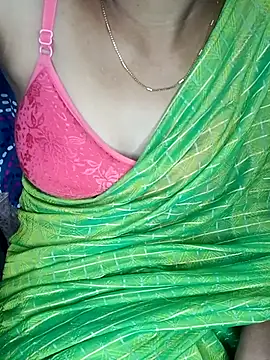 Snapshot of Nidhi_lovely chatting on February 2, 5:11 pm Nidhi lovely online show from February 2, 5:11 pm