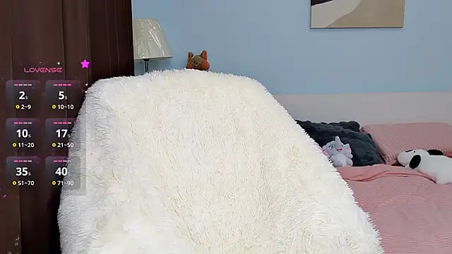 ViViennepp online show from March 16, 5:50 pm