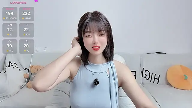 Snapshot of uikyy1 chatting on October 15, 7:41 am uikyy1 online show from October 15, 7:41 am