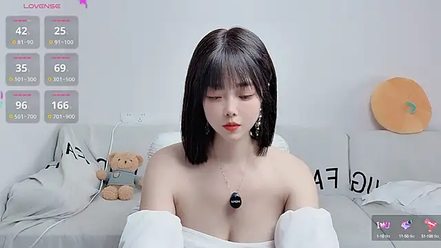 Snapshot of uikyy1 chatting on October 24, 6:32 am uikyy1 online show from October 24, 6:32 am