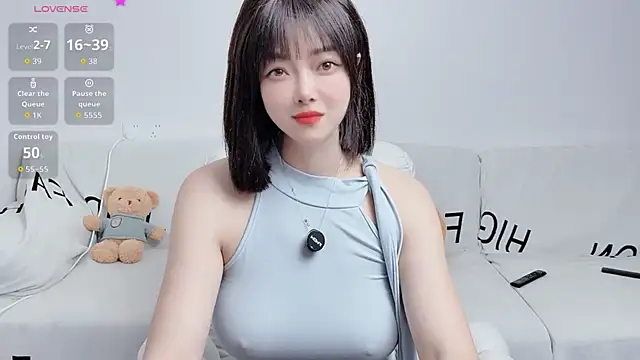 Snapshot of uikyy1 chatting on October 27, 8:07 am uikyy1 online show from October 27, 8:07 am