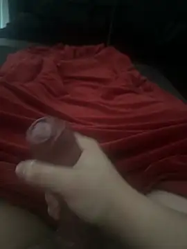 Snapshot of hardbwc27 chatting on April 6, 9:21 am hardbwc27 online show from April 6, 9:21 am