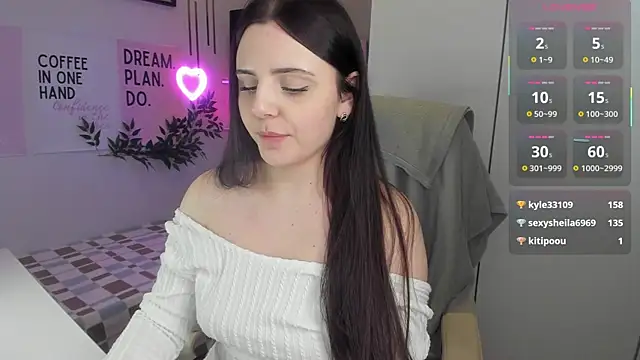 LiaWoow online show from January 5, 5:27 pm