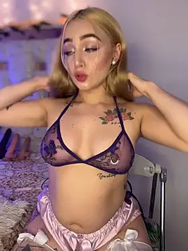 Sara Sophia420 online show from May 13, 6:33 am