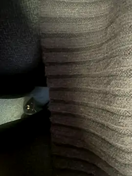 HiddenHoneyLDN online show from September 23, 10:40 am