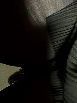 HiddenHoneyLDN online show from January 19, 10:19 am