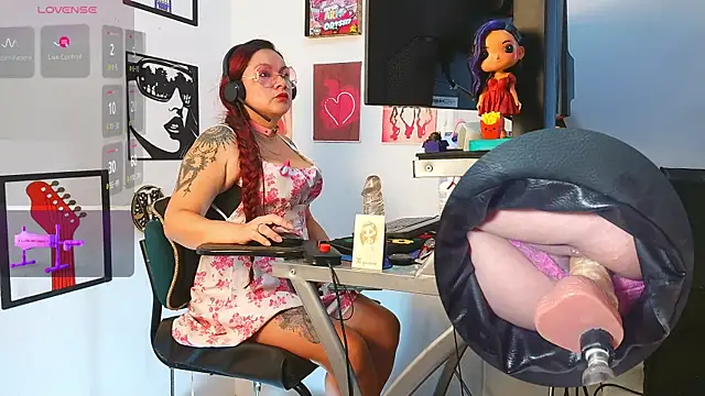 leidydi223 online show from May 3, 2:45 pm