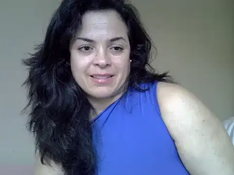 Snapshot of ITALIANASISIXX chatting on January 4, 10:27 am ITALIANASISIXX online show from January 4, 10:27 am