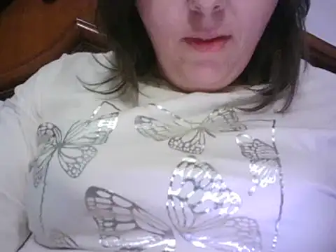 Snapshot of MISTRESSSONIA chatting on December 11, 5:04 pm MISTRESSSONIA online show from December 11, 5:04 pm