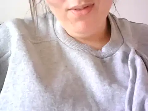 Snapshot of MISTRESSSONIA chatting on January 24, 1:25 pm MISTRESSSONIA online show from January 24, 1:25 pm