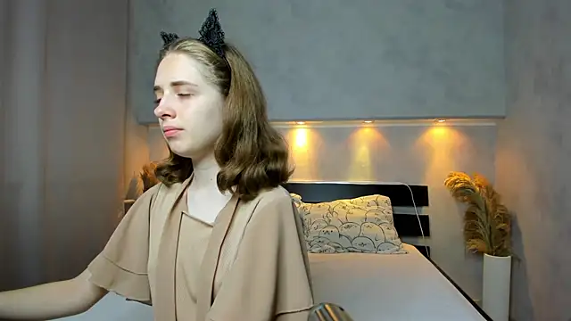 Snapshot of Camilla_Kelly chatting on September 10, 12:10 am Camilla Kelly online show from September 10, 12:10 am