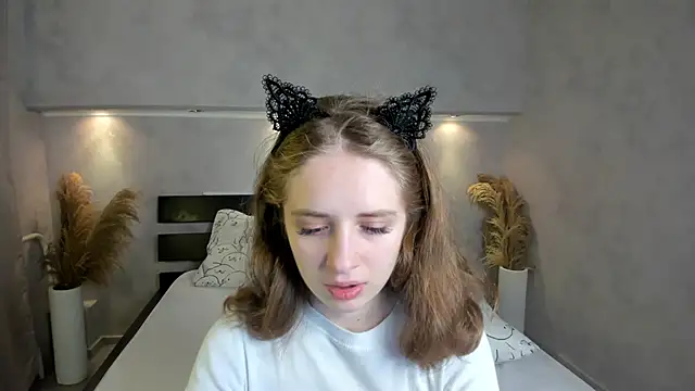 Snapshot of Camilla_Kelly chatting on October 9, 1:14 am Camilla Kelly online show from October 9, 1:14 am