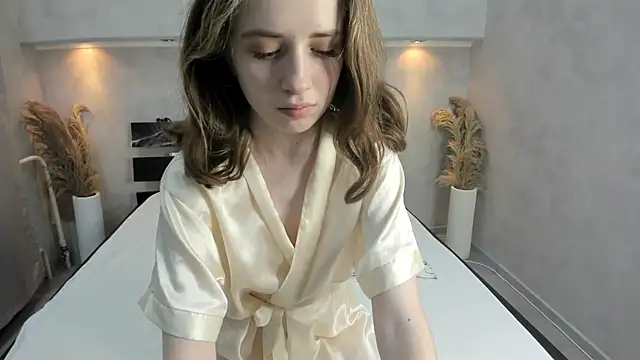 Snapshot of Camilla_Kelly chatting on October 30, 1:29 am Camilla Kelly online show from October 30, 1:29 am