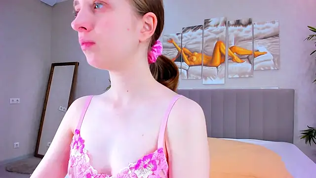 Camilla Kelly online show from May 15, 11:12 pm