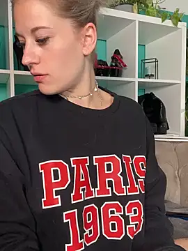 TheRealJessyLey online show from September 18, 11:40 pm