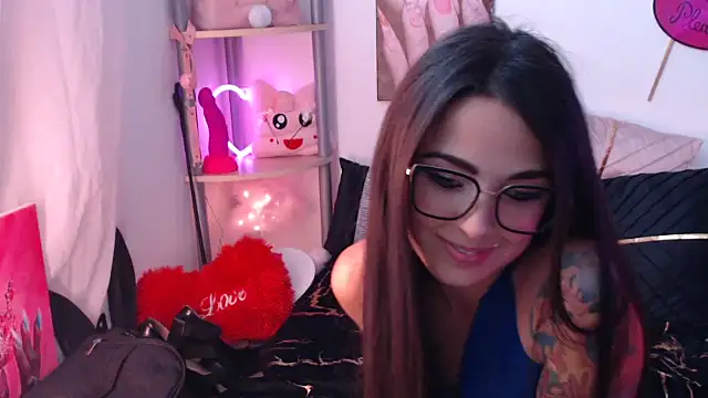 Snapshot of Tyna_Veliksa chatting on October 21, 12:50 pm Tyna Veliksa online show from October 21, 12:50 pm