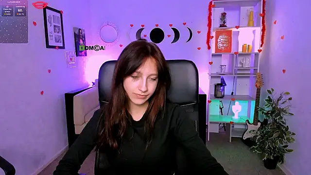 Snapshot of lau_ra_queen chatting on February 19, 11:23 pm lau ra queen online show from February 19, 11:23 pm