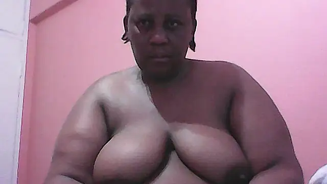 Snapshot of HUGEASSXXXXX chatting on October 9, 3:59 am HUGEASSXXXXX online show from October 9, 3:59 am