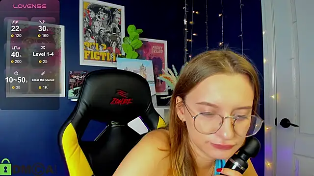 Maryyy May online show from September 12, 4:51 pm