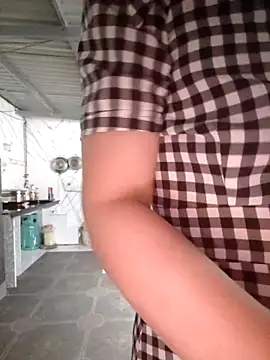 Snapshot of Rosalind_xxx chatting on October 4, 11:47 pm Rosalind xxx online show from October 4, 11:47 pm