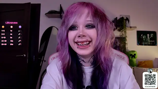 Snapshot of Lollyshy chatting on September 19, 11:55 am Lollyshy online show from September 19, 11:55 am