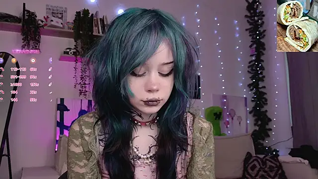 Snapshot of Lollyshy chatting on January 7, 9:34 am Lollyshy online show from January 7, 9:34 am