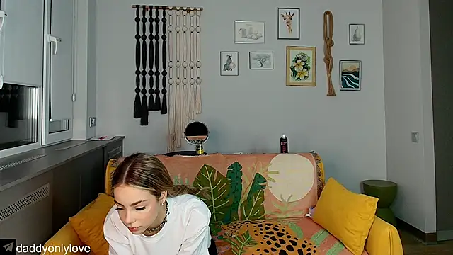 daddyonlyloveme online show from September 27, 8:03 pm