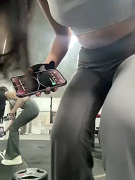 jiajia L online show from March 14, 10:10 am