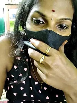 Honey rosetamil online show from October 25, 5:08 pm