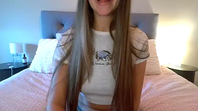 TaylorWest62 online show from October 18, 1:56 pm