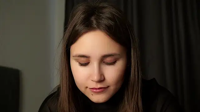 Snapshot of EthalFlowers chatting on September 22, 12:34 am EthalFlowers online show from September 22, 12:34 am